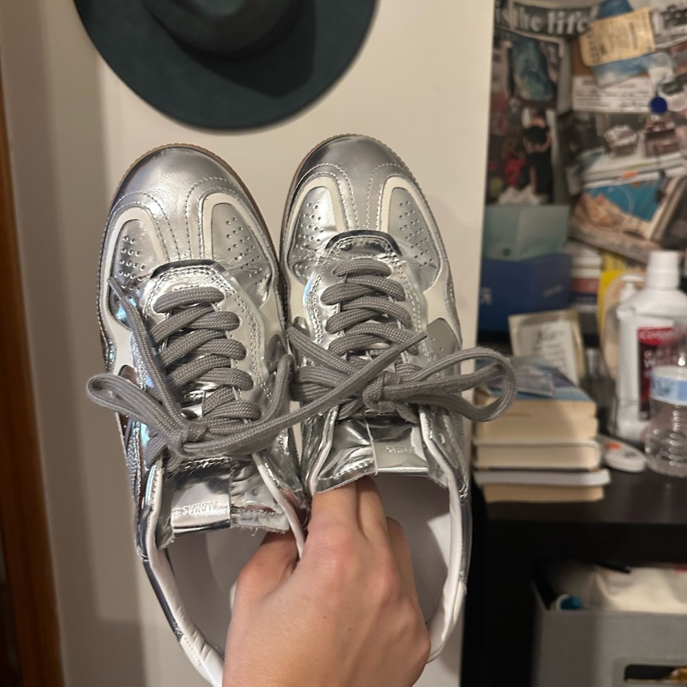 ALOHAS TB 490 rife shimmer metallic leather sneakers